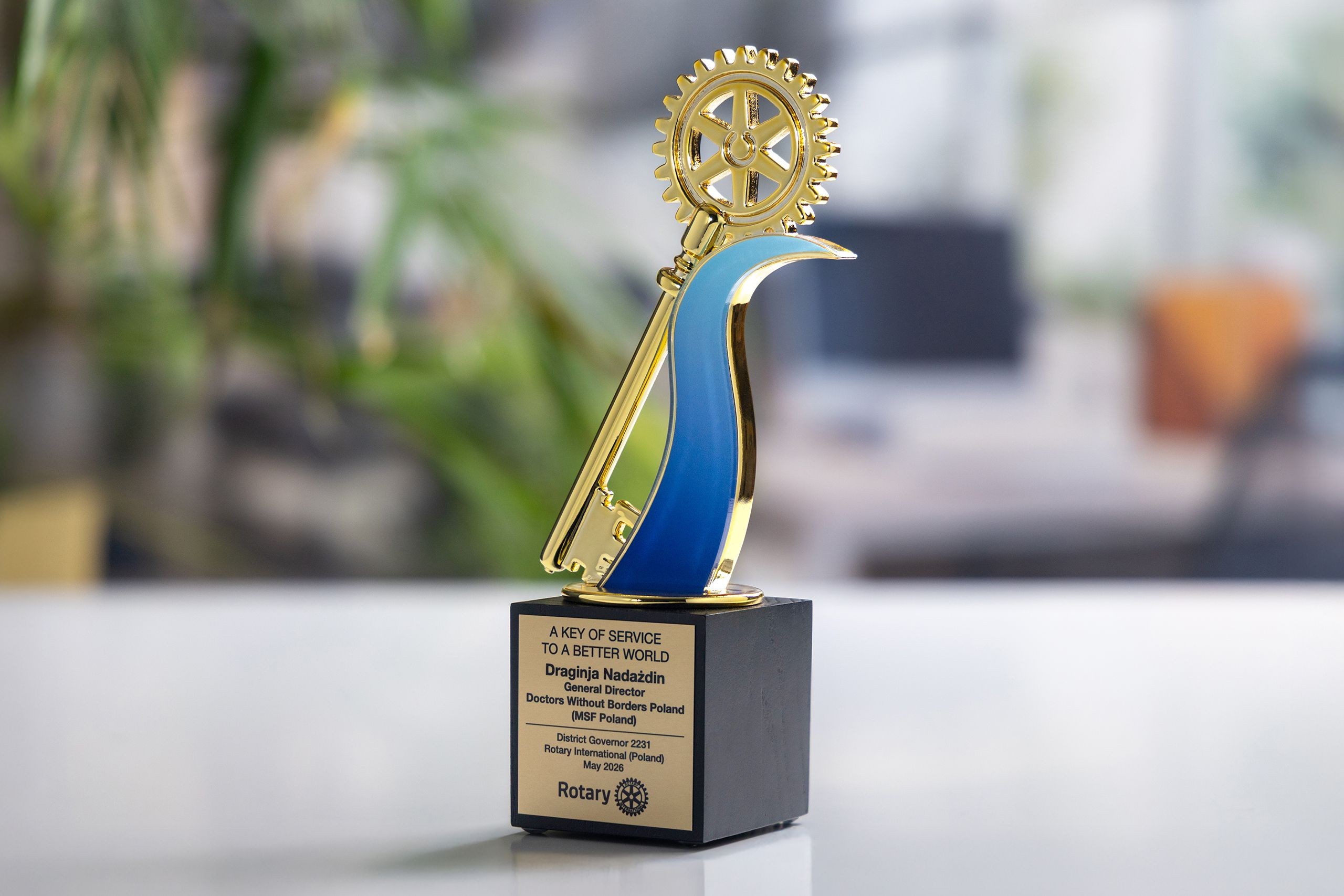 Glasso custom award